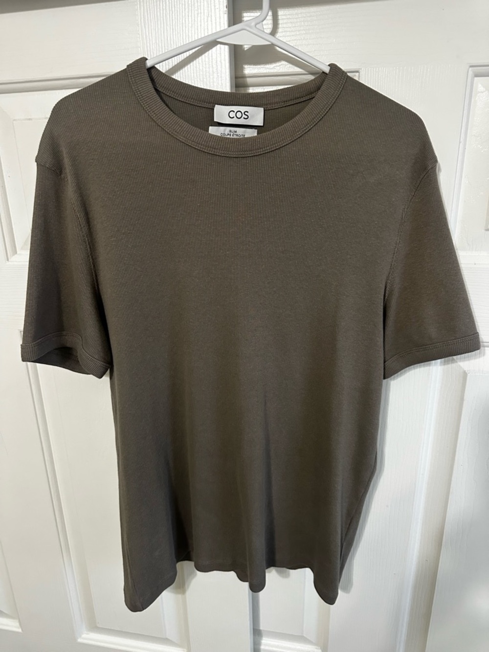 COS Men’s Short Sleeve Ribbed T-Shirt in Olive Green